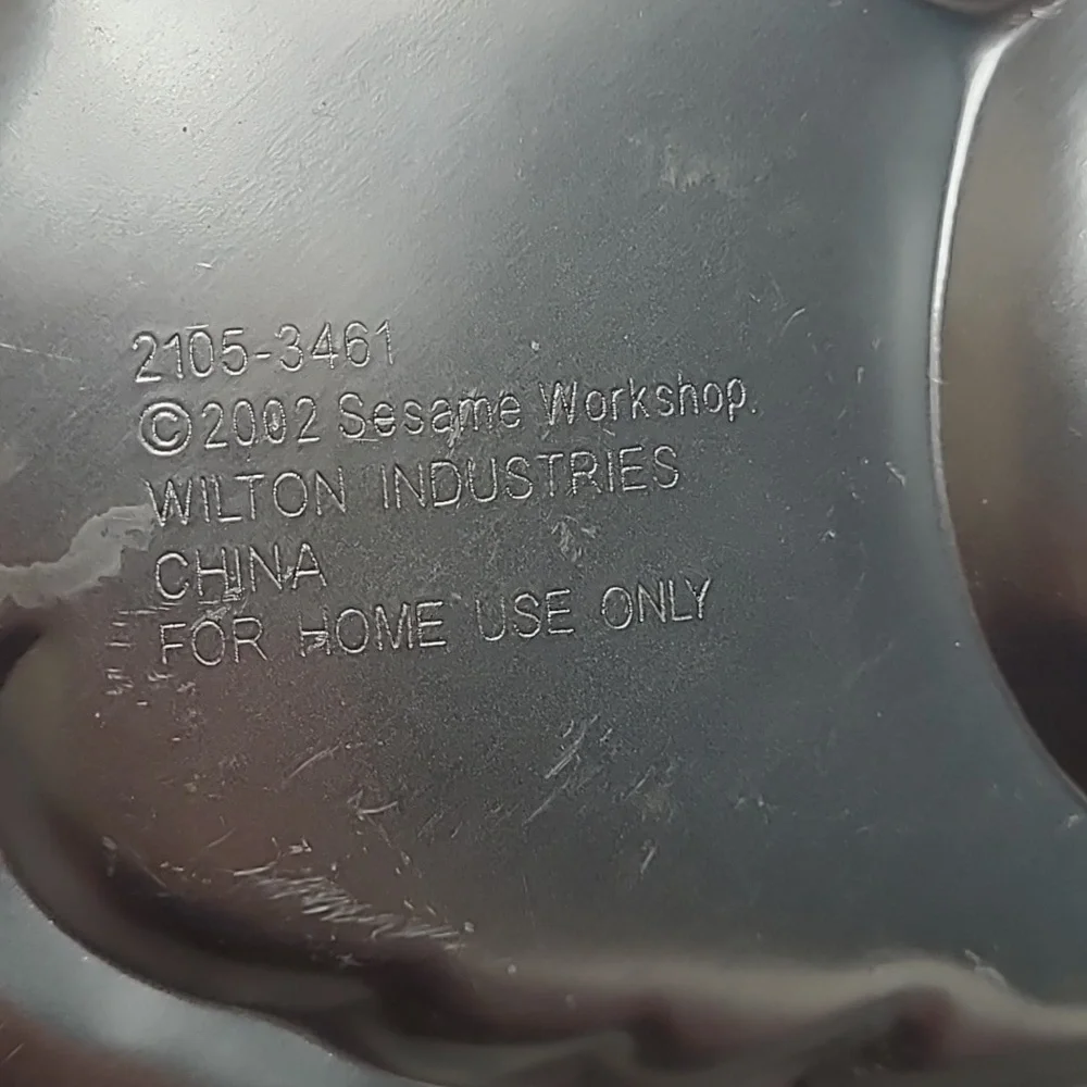 Wilton Sesame Street Elmo Character Cake Mold Pan